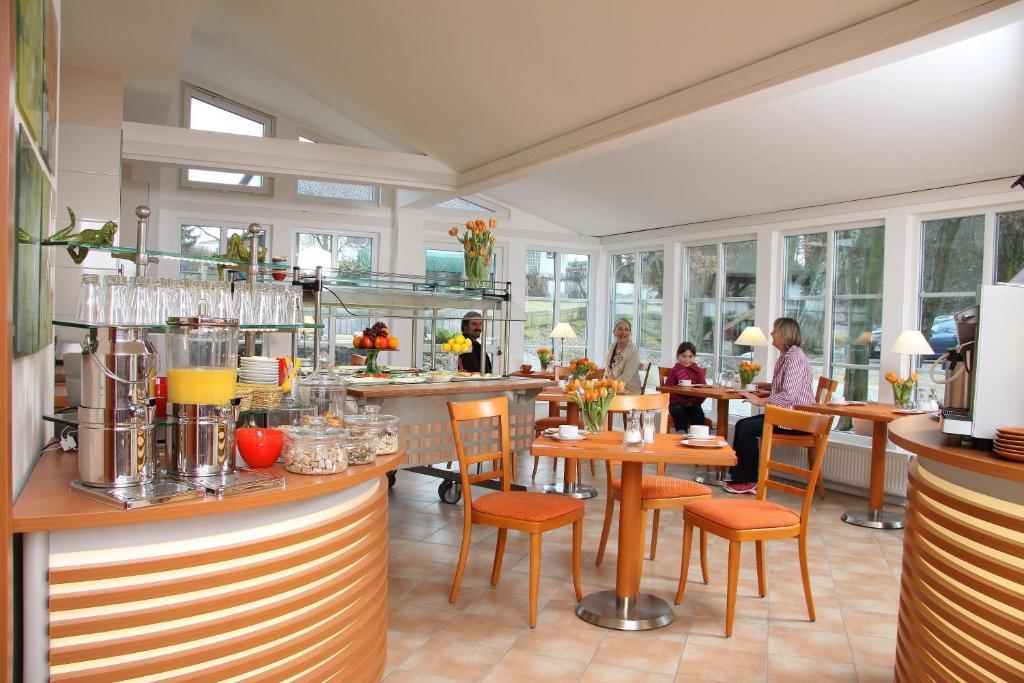 Burghotel Muenzenberg Экстерьер фото