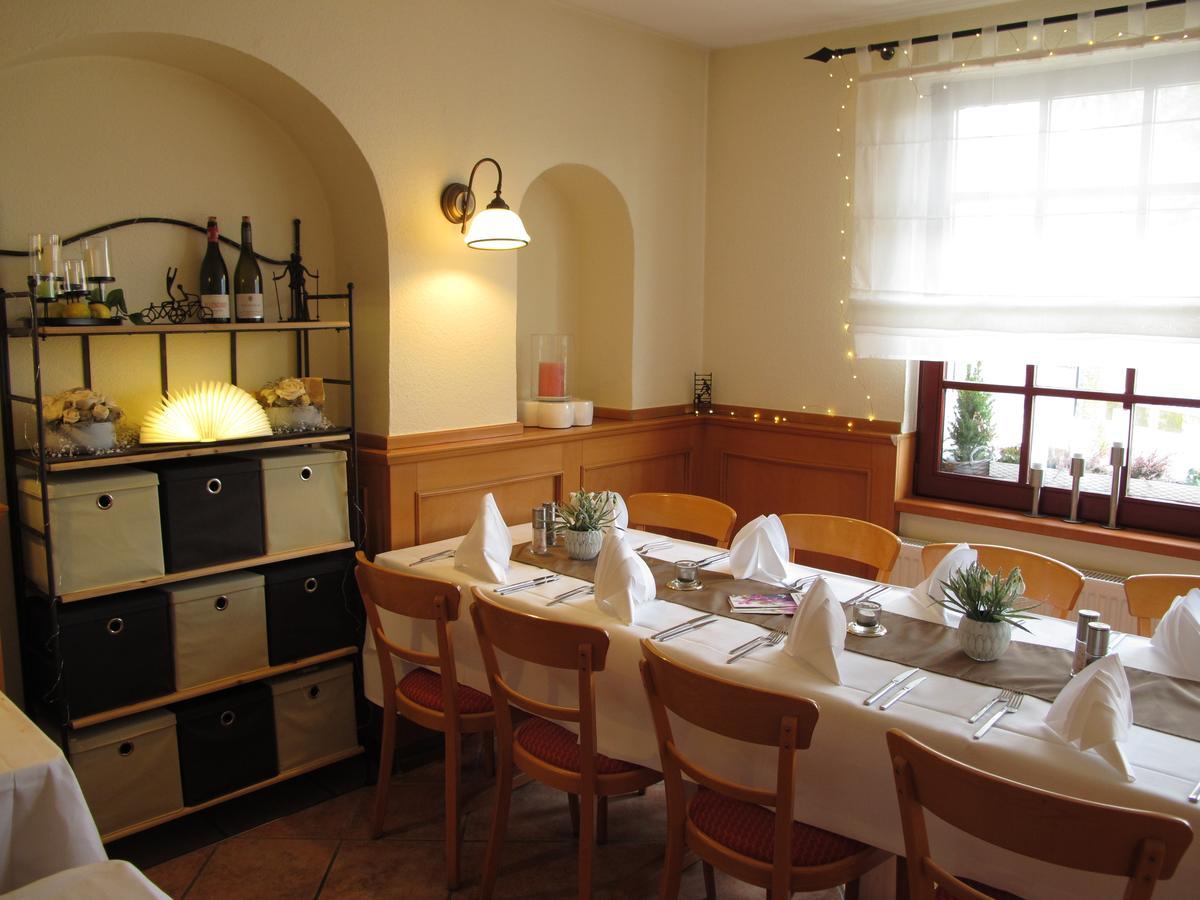 Burghotel Muenzenberg Экстерьер фото